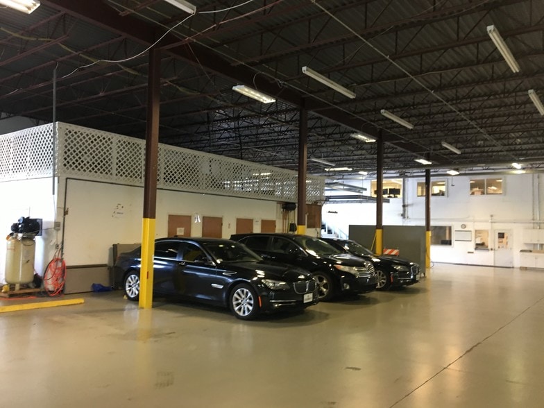 More Photos Of 2521 Yellow Springs Rd, Malvern Warehouse For Lease