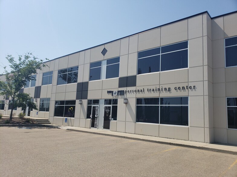 More Photos Of 134 Pembina Rd, Sherwood Park Flex For Sale
