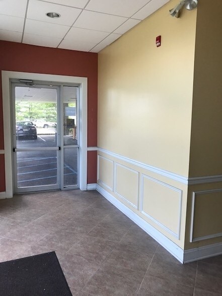 More Photos Of 300 Penhorn Ave, Secaucus Office For Lease