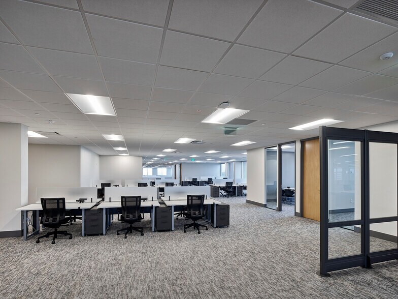 More Photos Of 10451 NW 117th Ave, Miami Coworking Space