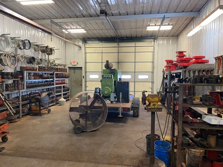 More Photos Of 6925 M 72 E, Williamsburg Industrial For Lease