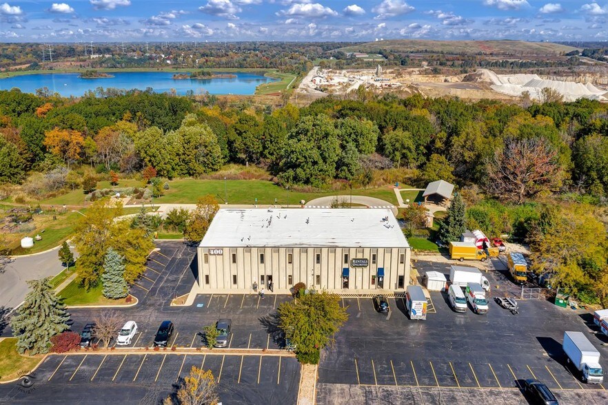 More Photos Of 400 N Schmidt Rd, Bolingbrook Office For Lease