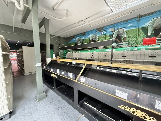 More Photos Of 5527 Geary Blvd, San Francisco Storefront Retail Residential For Lease