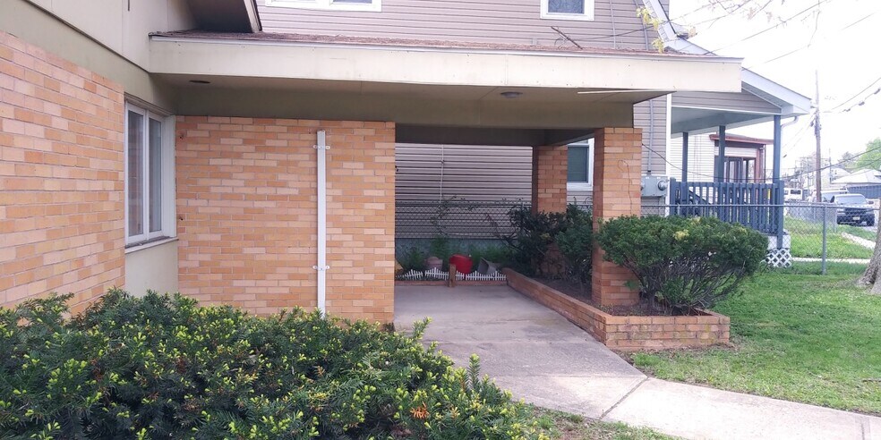 More Photos Of 671 Pennington Ave, Trenton Office For Sale