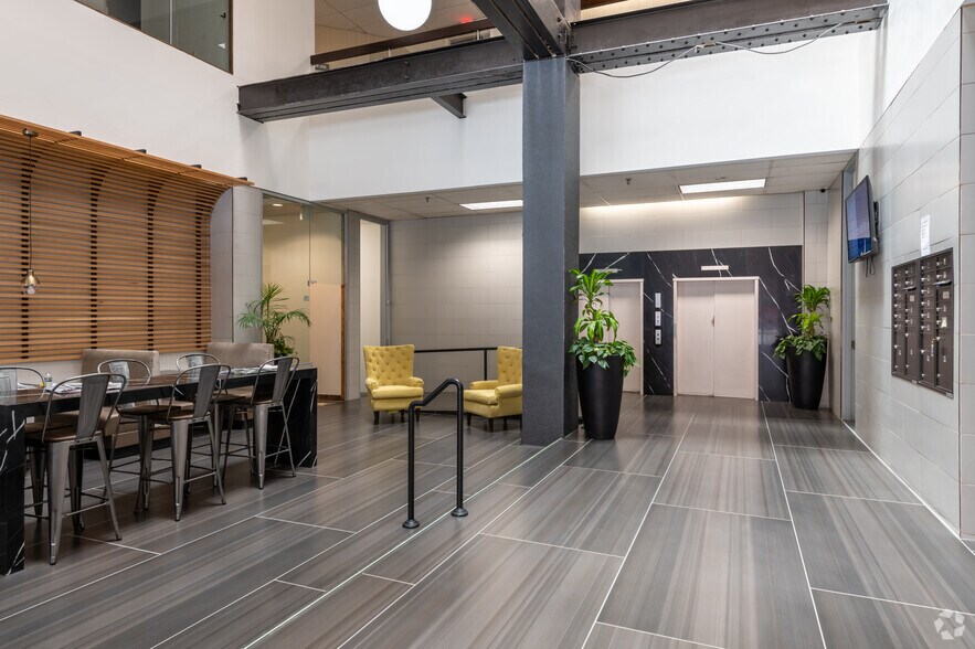 More Photos Of 250 Commercial St, Worcester Medical For Lease