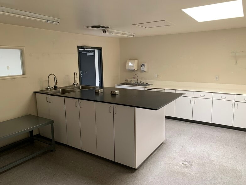 More Photos Of 1641 N 8th St, Colton Food Processing For Sale