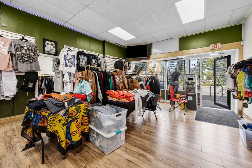 More Photos Of 321 Driving Park Ave, Rochester Apartments For Sale