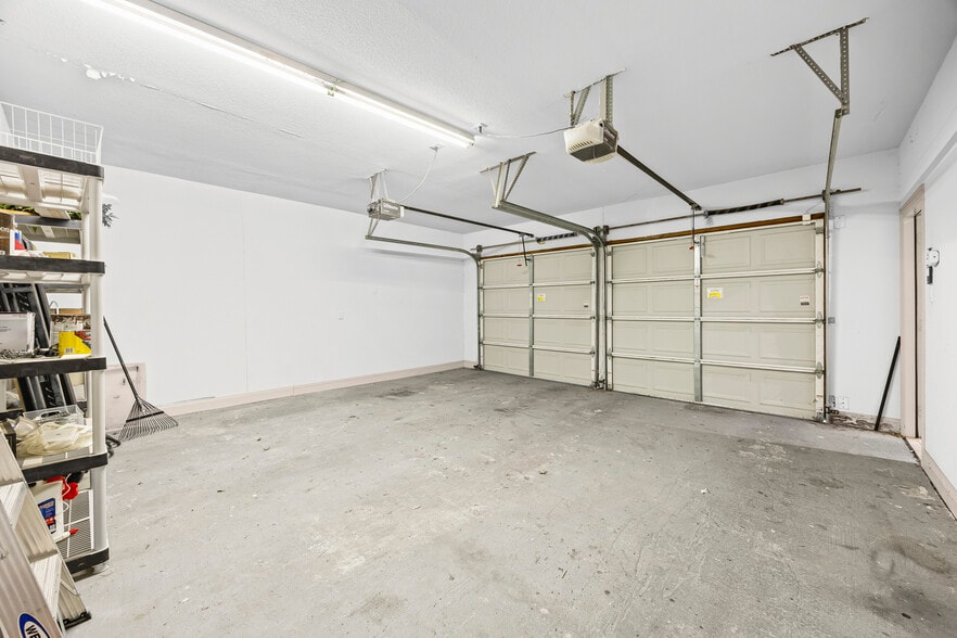 More Photos Of 5100 Mission Ave, Dallas Apartments For Sale