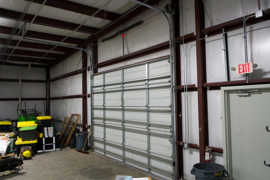 More Photos Of 8717 Humble Westfield Rd, Humble Warehouse For Sale