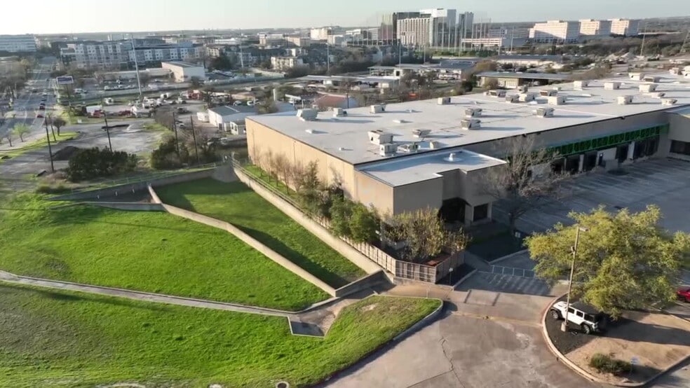 More Photos Of 2214 Braker Ln, Austin Distribution For Lease
