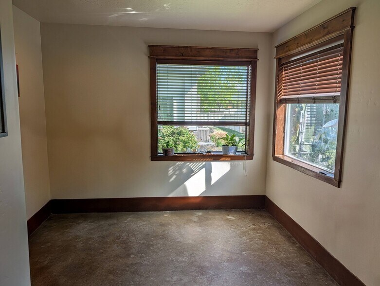 More Photos Of 2680 S Eagle Rd, Meridian Medical For Lease