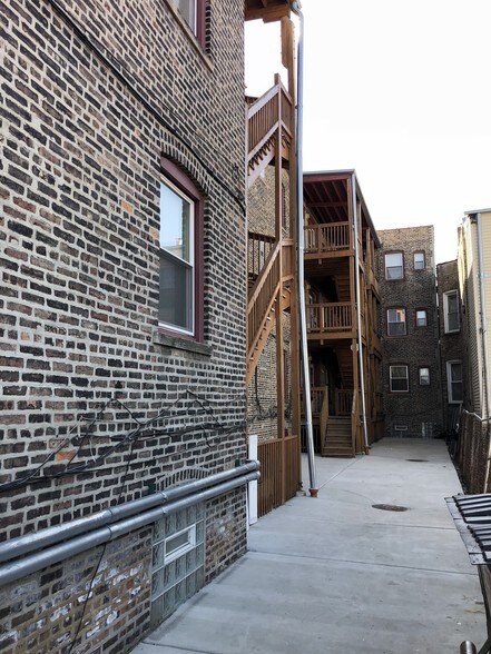 More Photos Of 3548 W 15th St, Chicago Apartments For Sale
