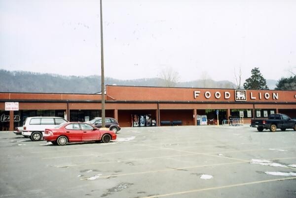 Primary Photo Of 1707 E Central Ave, LaFollette General Retail For Sale