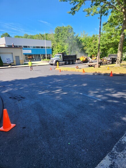 More Photos Of 1425 Gold Star Hwy, Groton Manufacturing For Lease
