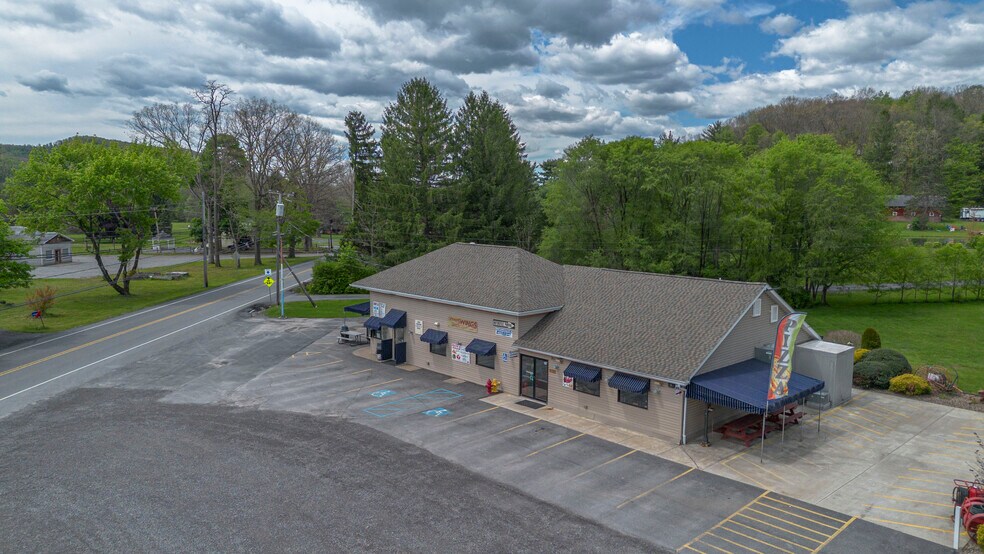More Photos Of 13524 S Eagle Valley Rd, Tyrone Restaurant For Sale