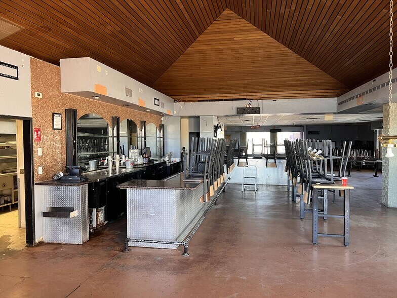 More Photos Of 223 E Brown Rd, Mesa General Retail For Sale