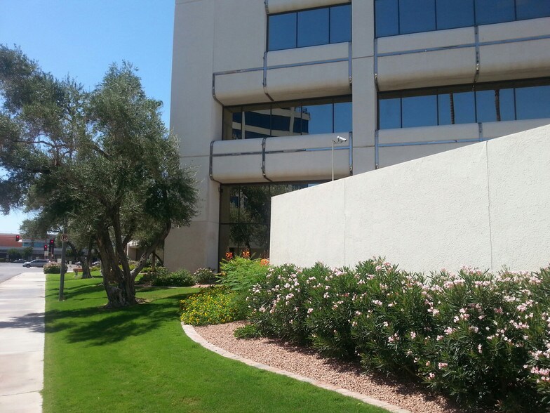 More Photos Of 3101-3111 N Central Ave, Phoenix Office For Lease