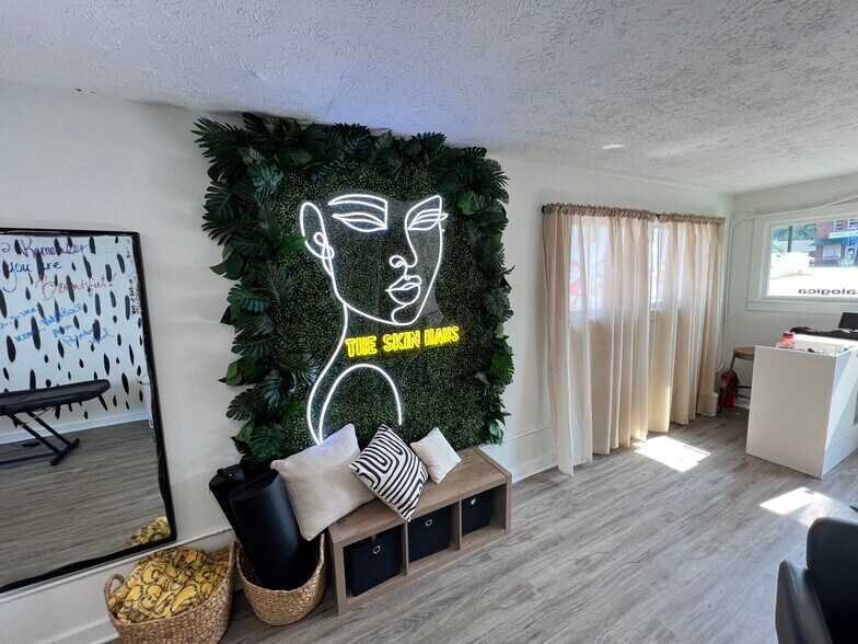 More Photos Of 8 N Clarendon Ave, Avondale Estates Freestanding For Sale