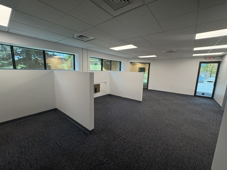 More Photos Of 9009 Springboro Pike, Miamisburg Office For Sale