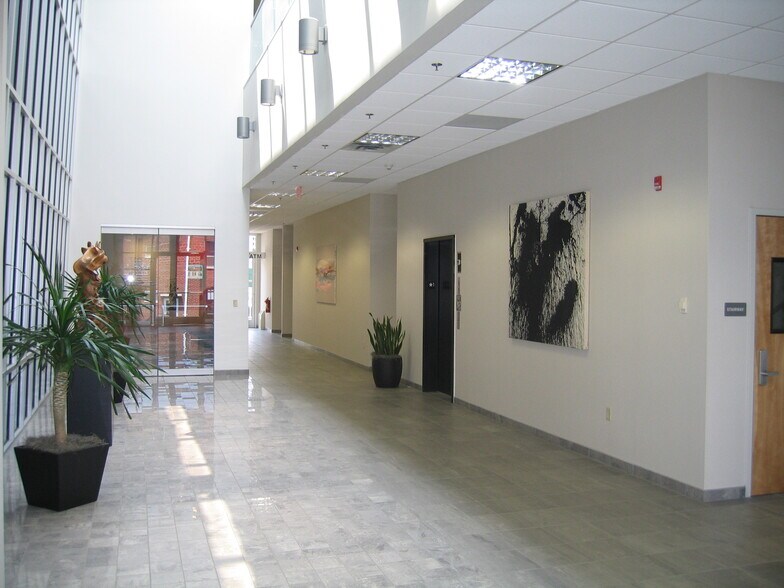 More Photos Of 180 Sylvan Ave, Englewood Cliffs Office For Lease