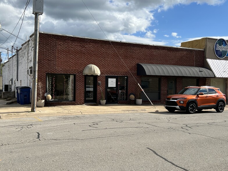 Primary Photo Of 106 E 7th St, Mountain Home Storefront Retail Office For Sale