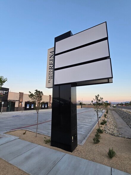 More Photos Of 5616 Doniphan Dr, El Paso General Retail For Lease