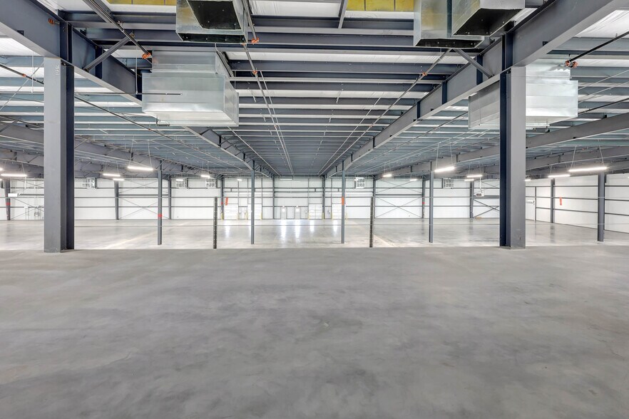 More Photos Of 2685 Riverport Rd, Chattanooga Industrial For Sale