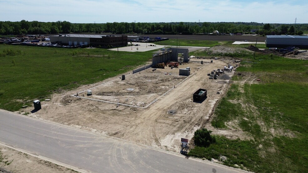 More Photos Of 70699 Beaver Creek Dr, Bruce Township Industrial For Lease