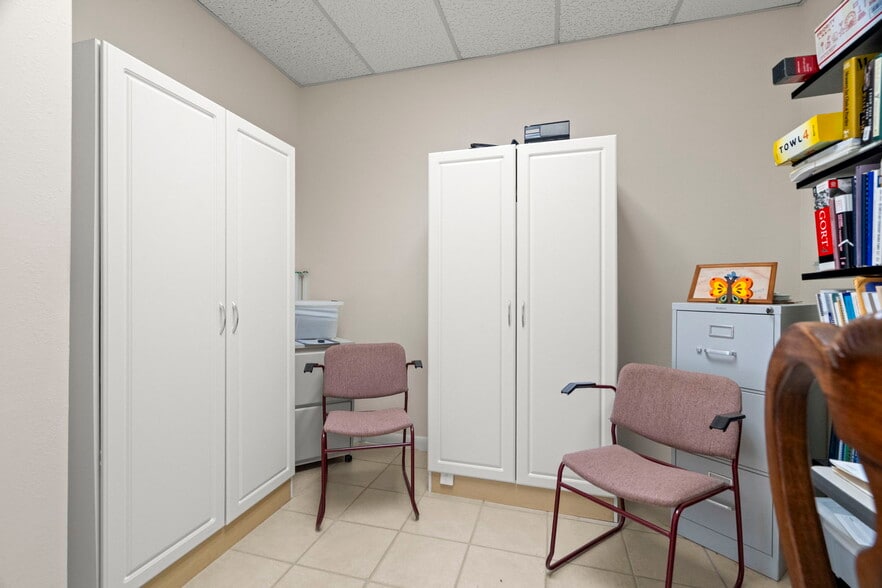 More Photos Of 10333 Seminole Blvd, Largo Office For Sale
