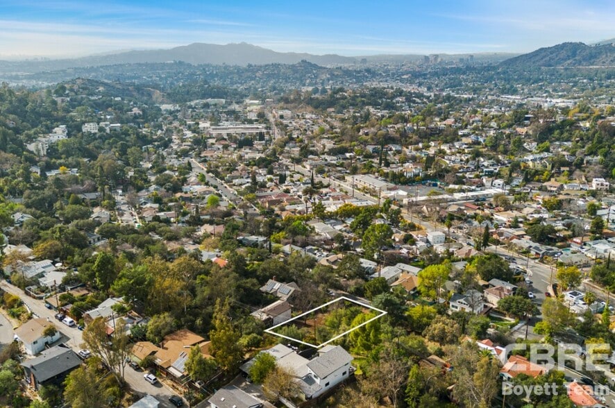 More Photos Of 1104-1114 Oak Grove Dr, Los Angeles Land For Sale
