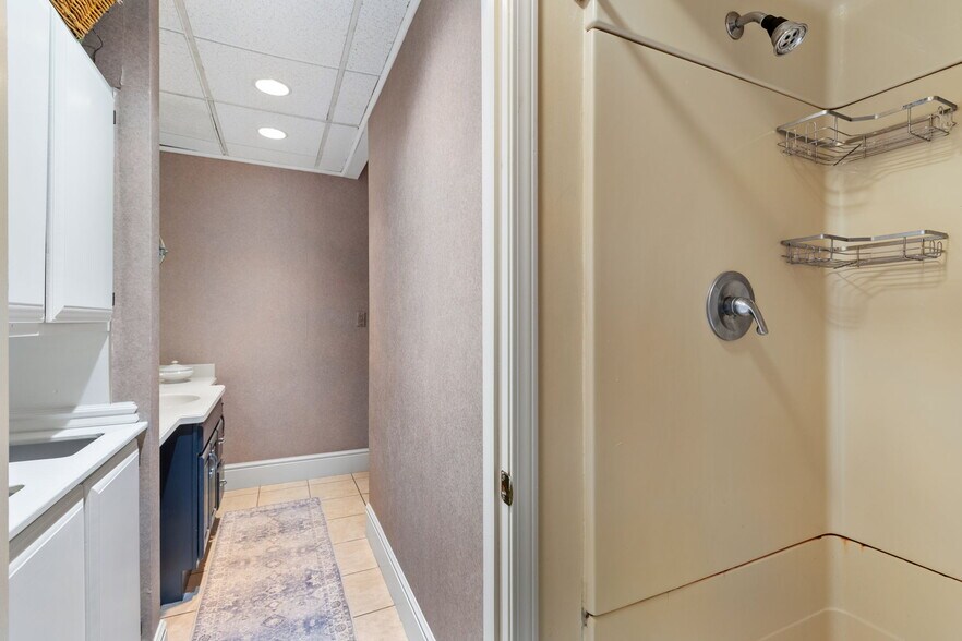 More Photos Of 409 N Jefferson St, New Castle Office Residential For Sale