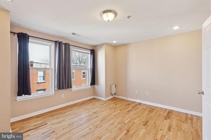 More Photos Of 2022 N Woodstock St, Philadelphia Apartments For Sale