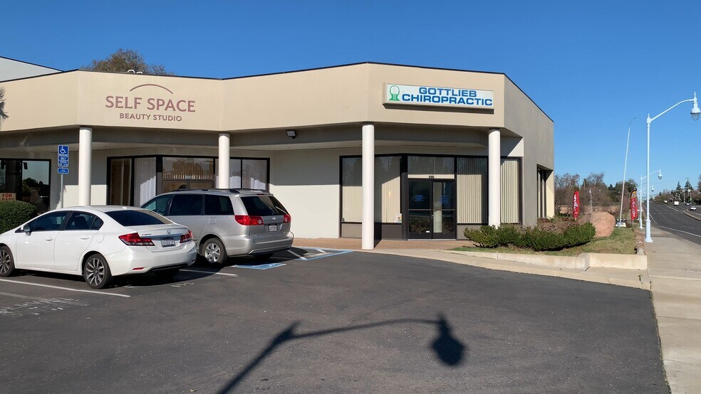 Primary Photo Of 4401 Hazel Ave, Fair Oaks Loft Creative Space For Lease