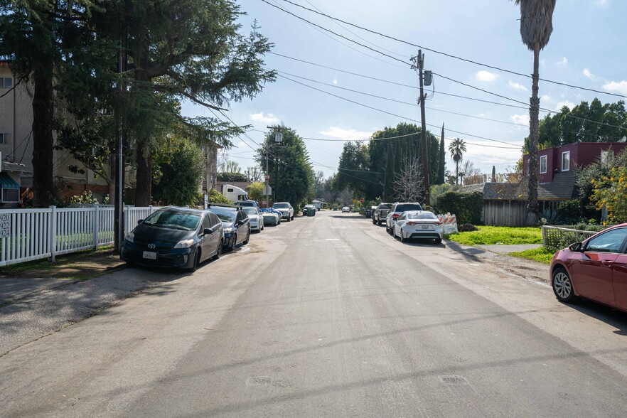 More Photos Of 5934 Buffalo Ave, Van Nuys Apartments For Sale