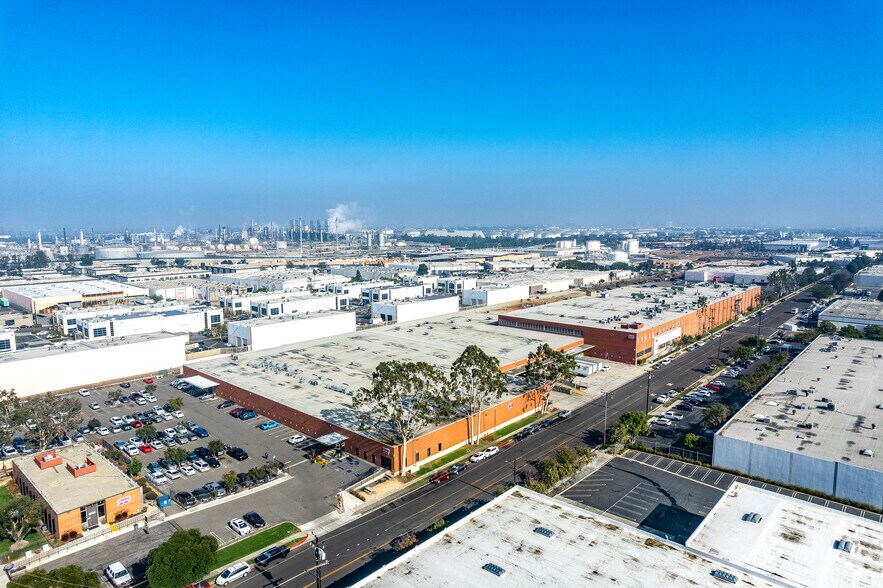 More Photos Of 2925-2931 California St, Torrance Manufacturing For Lease