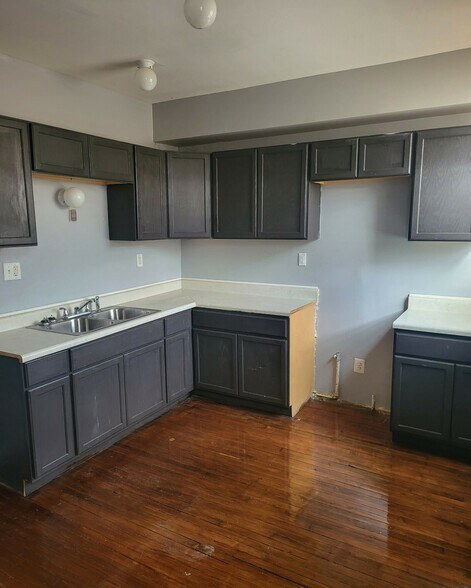 More Photos Of 342 E 71st St, Chicago Apartments For Lease