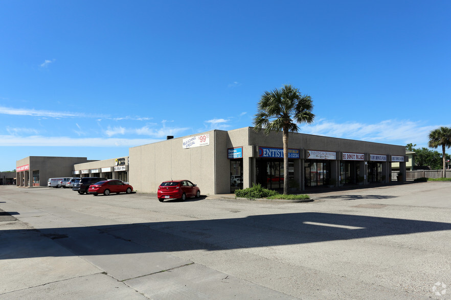 Primary Photo Of 2033 Airline Rd, Corpus Christi Unknown For Lease