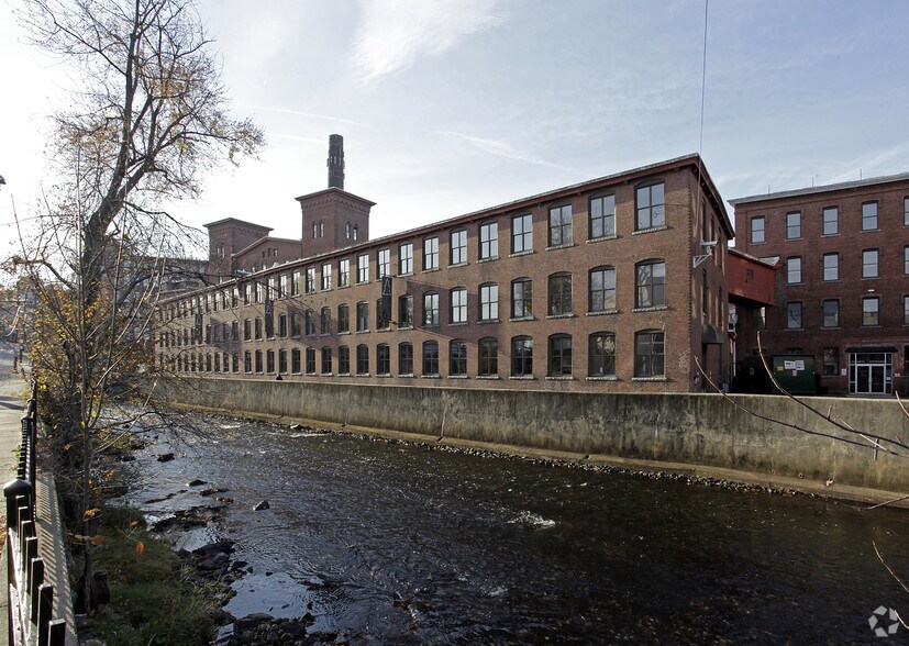 More Photos Of 6 Mill St, Maynard Office For Lease