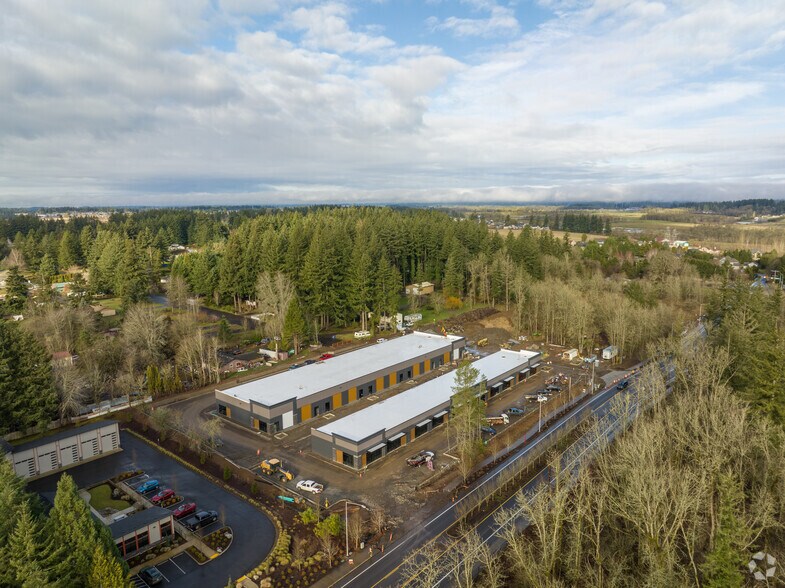 More Photos Of 6923 NW Friberg Strunk St, Camas Unknown For Lease