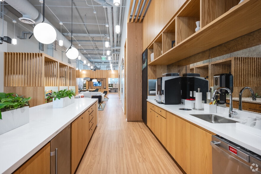 More Photos Of 355 S Main St, Greenville Coworking Space