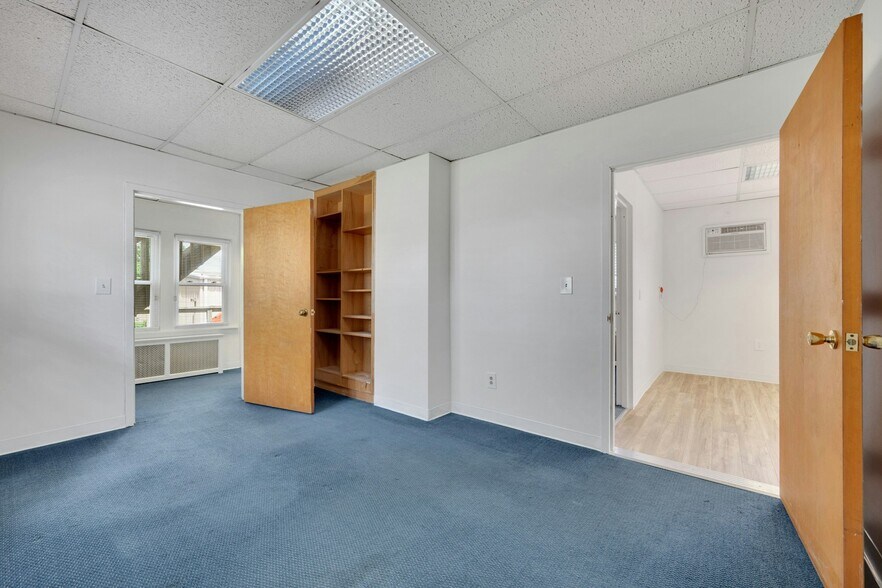 More Photos Of 5 Montague St, Yonkers Office For Lease
