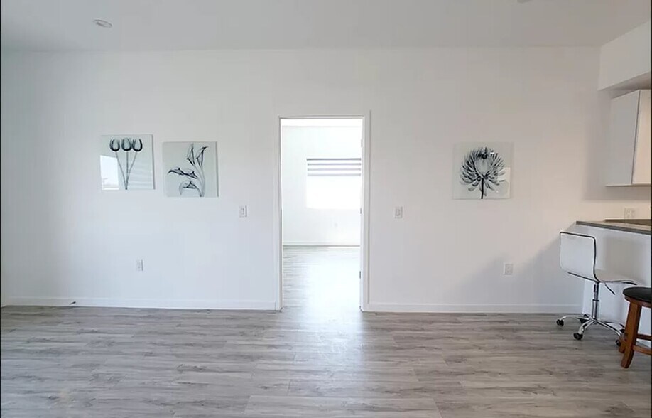 More Photos Of 1229 S Kingsley Dr, Los Angeles Apartments For Sale