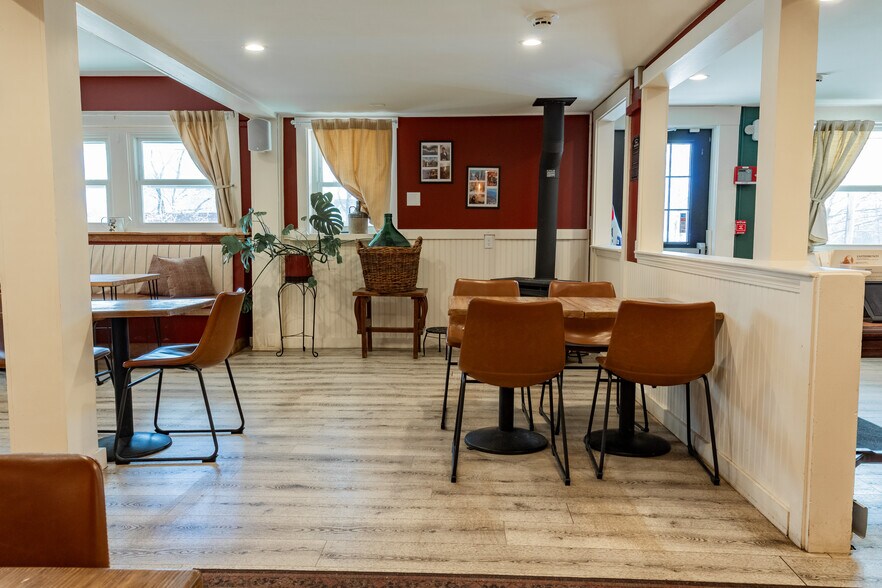 More Photos Of 424 Walnut Hill Rd, North Yarmouth Restaurant For Sale