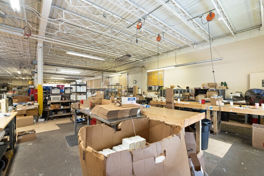 More Photos Of 677 S Cardinal Ln, Scottsburg Industrial For Sale