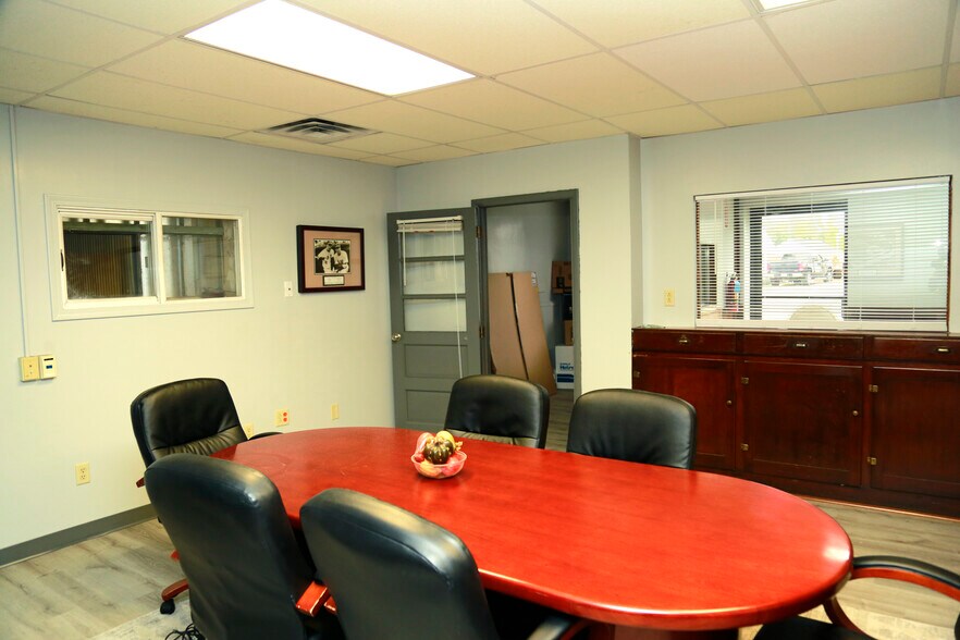 More Photos Of 1200 Morgantown Ave, Fairmont Warehouse For Sale