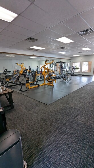 More Photos Of 3352-3366 Templeton Gap Rd, Colorado Springs General Retail For Lease