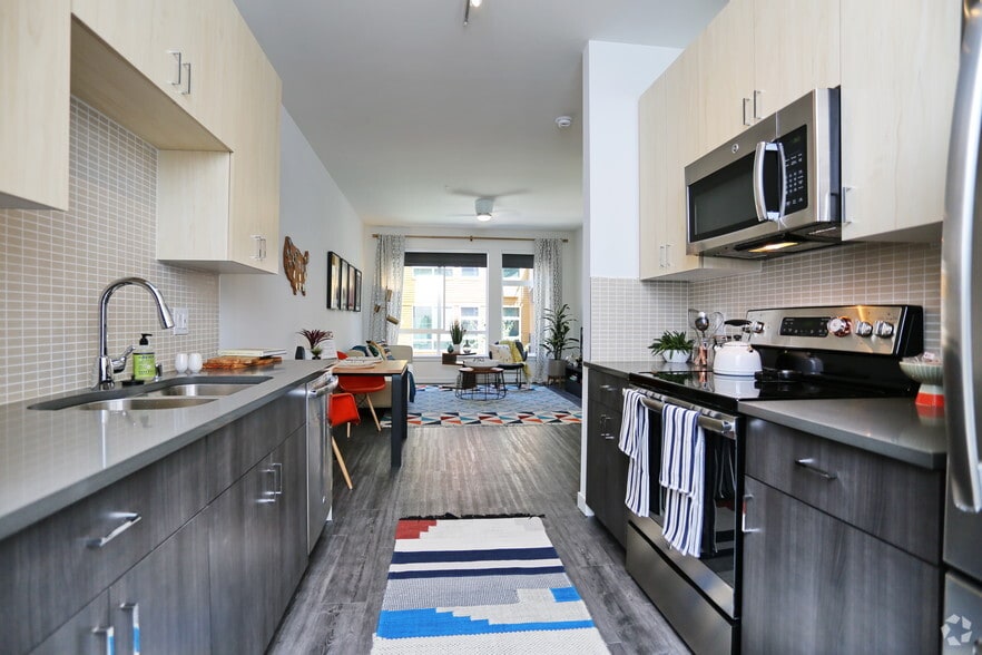 More Photos Of 1850 N 34th St, Seattle Apartments For Lease