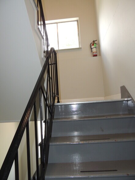 More Photos Of 2350-2358 Mccausland Ave, Saint Louis Apartments For Sale