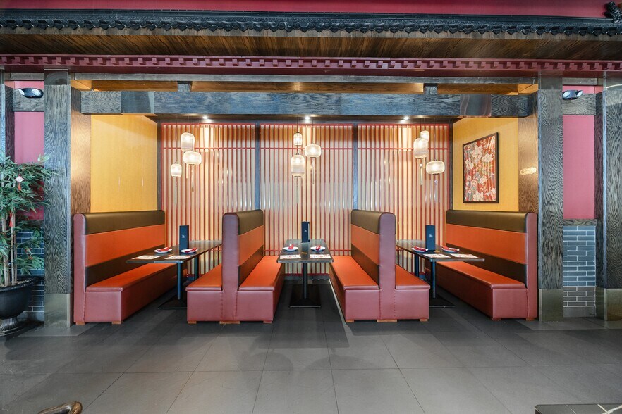 More Photos Of 45 Carmans Rd, Massapequa Restaurant For Sale
