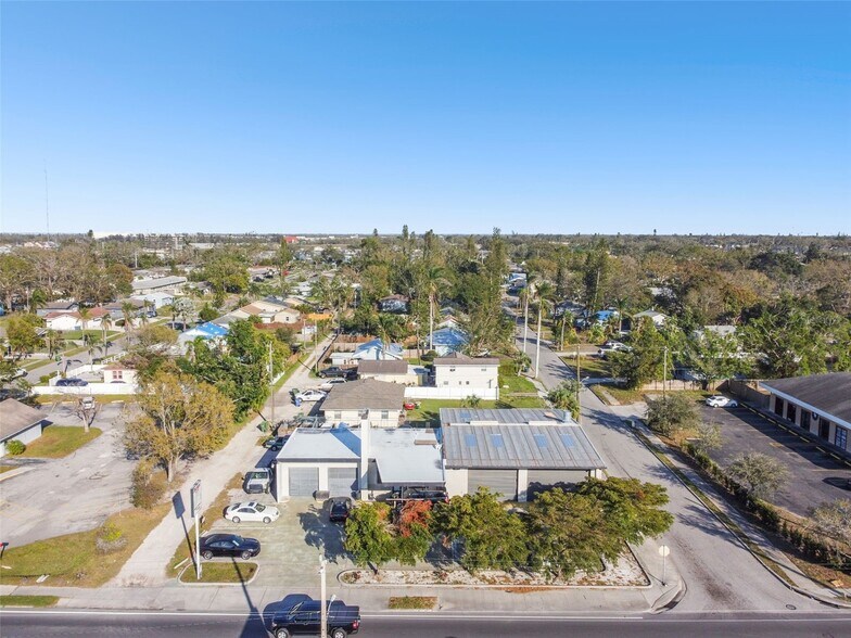 More Photos Of 2011 9th St, Bradenton Freestanding For Sale